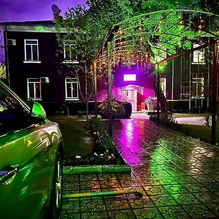 Armon Apart Hotel Khujand Exteriör bild