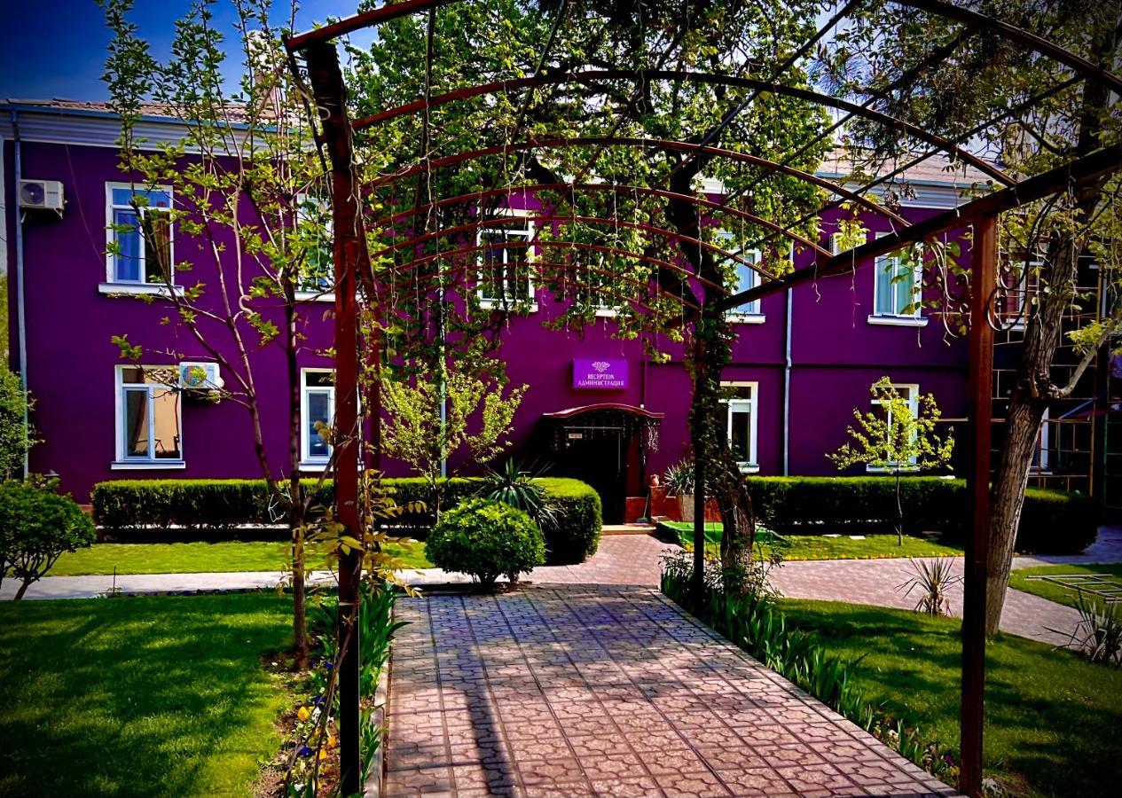 Armon Apart Hotel Khujand Exteriör bild