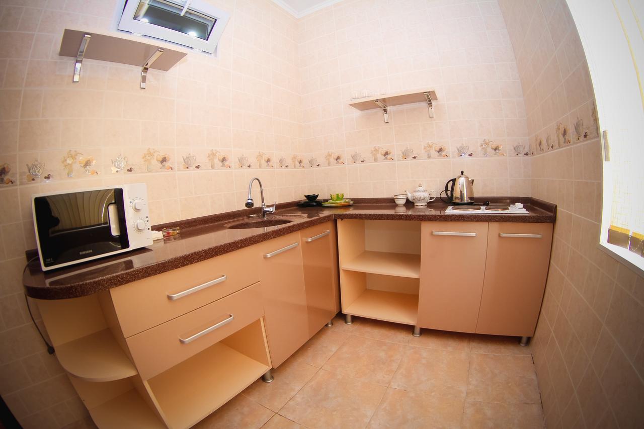 Armon Apart Hotel Khujand Exteriör bild